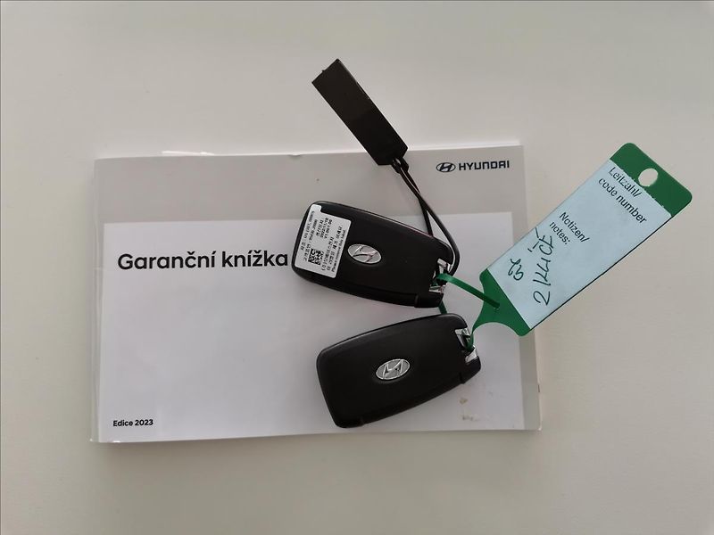 Hyundai Kona 1,6 T-GDI 145kW Smart AT - fotka 18 z 19
