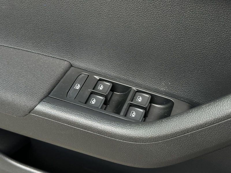 Škoda Fabia 1.0TSi Ambition TOP 95PS Clima - fotka 13 z 34