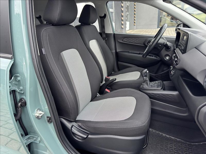 Hyundai i10 1,0 MPi Comfort - fotka 12 z 16