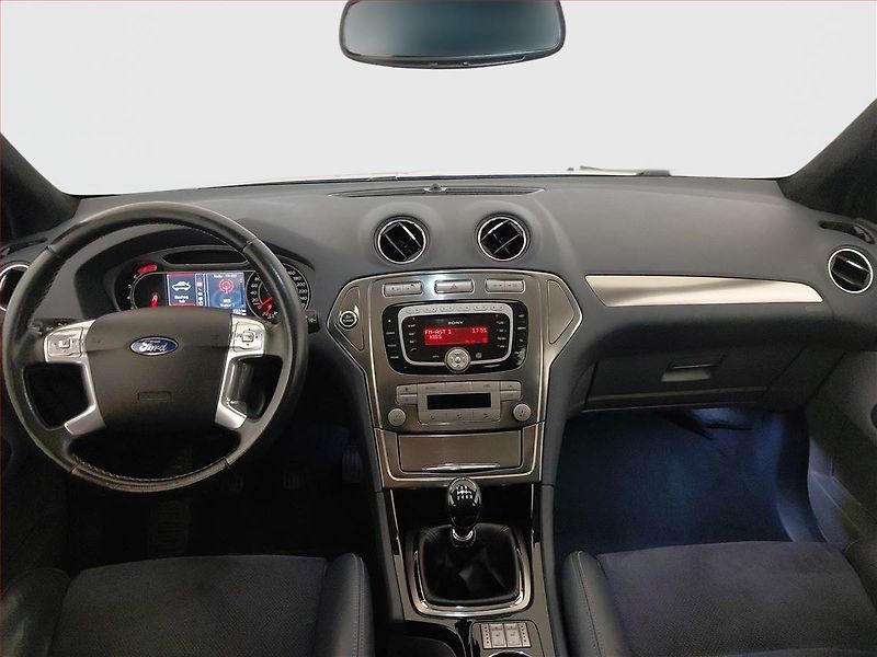 Ford Mondeo (2007) 2.5 Duratec, Park. senzory - fotka 8 z 18