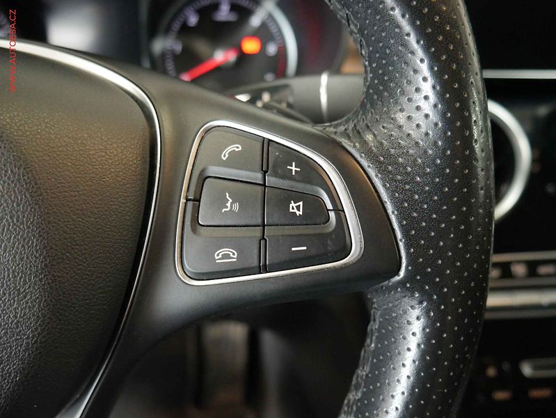 Mercedes-Benz Třídy C (2018) 2.2CDi C220, 2.maj, AT, navi - fotka 17 z 22