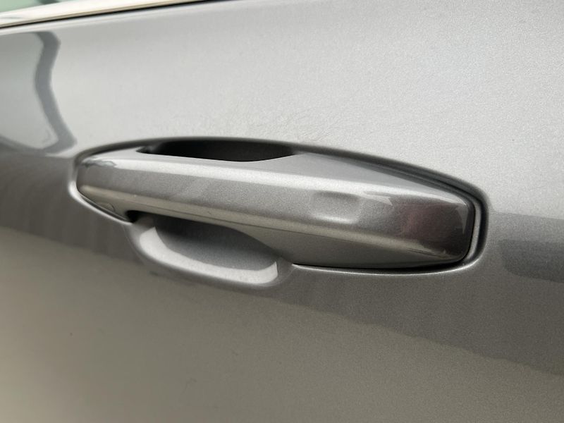 Volvo V60 T6 AWD RECHARGE INSCRIPTION - fotka 16 z 47