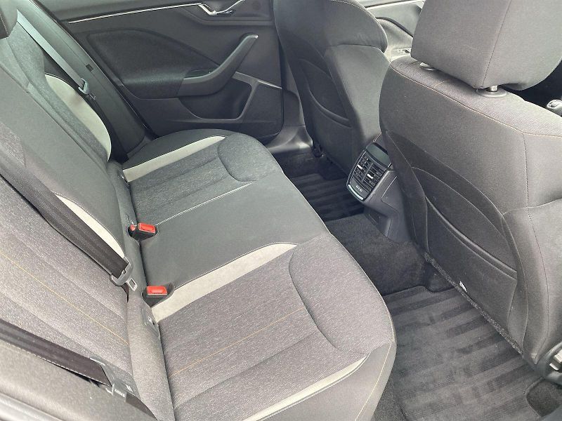 Škoda Scala (2022) 1.0 TSI Style - fotka 9 z 34