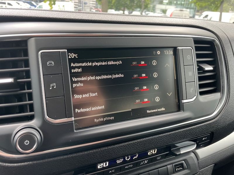 Opel Zafira Life 2,0 CDTi 106 kW, ČR, 1. m - fotka 35 z 42