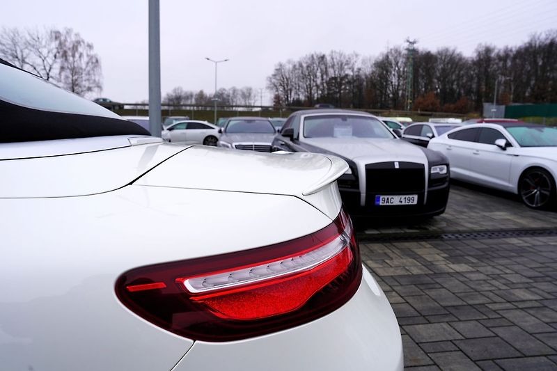 Mercedes-Benz Třídy E E 53 AMG 4Matic+/440PS - fotka 18 z 49