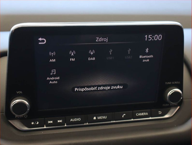Nissan Qashqai (2022) Acenta 1.3 DIG-T - fotka 18 z 20