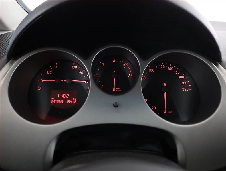 Seat Toledo (2006) 1.9 TDI, po STK, Klima - fotka 8 z 11