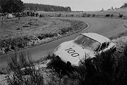 Při ávodu 1 000 kilometrů Nürburgring v roce 1963 skončil Bonnier v příkopu vedle trati.