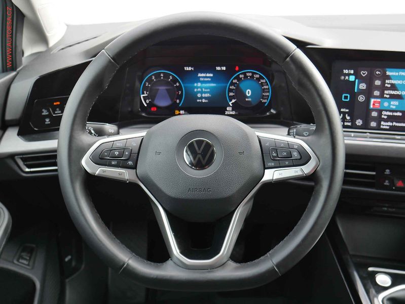 Volkswagen Golf (2022) 1.5 TSi, 1.maj,ČR, Stylem - fotka 14 z 24
