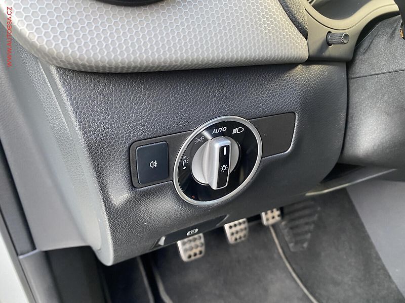 Mercedes-Benz Třídy B (2012) 1.8CDi, servis.kniha - fotka 15 z 17