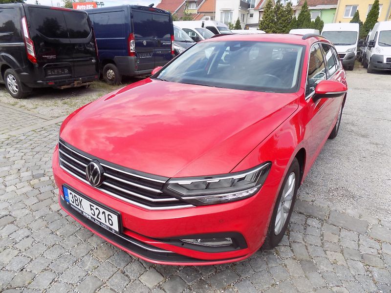 Volkswagen Passat 2,0 TDI DSG SUPERSTAV!!! - fotka 2 z 41