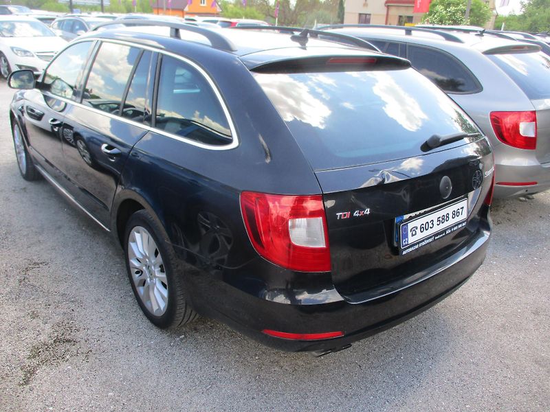 Škoda Superb (2013) combi II 4x4 2,0 TDi - fotka 4 z 11
