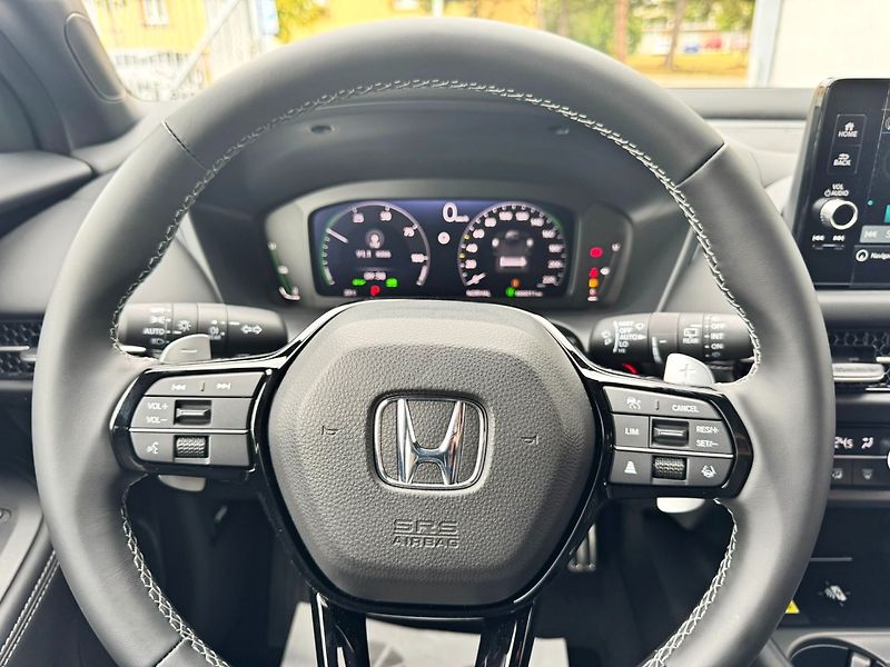 Honda ZR-V (2026) 2.0e:HEV 135kW Sport SKLADEM - fotka 11 z 34