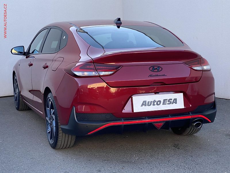 Hyundai i30 (2021) 1.5 T-GDi, 2.maj,ČR, N-Line - fotka 6 z 19