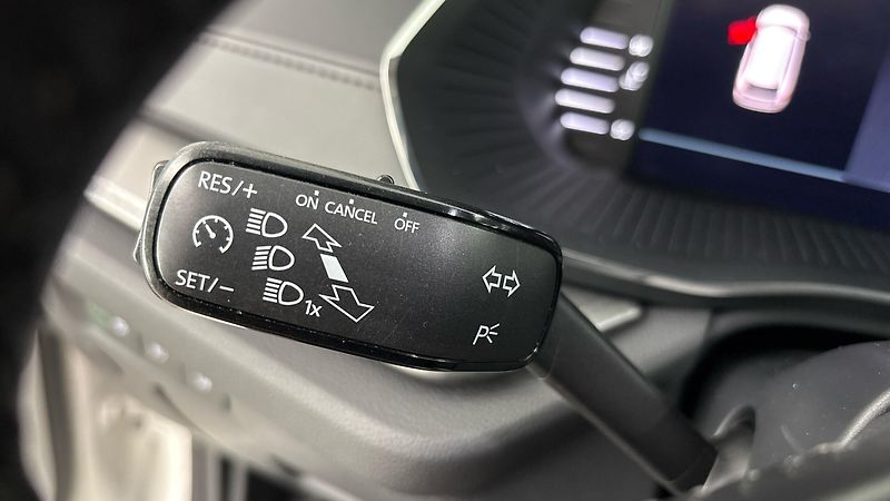 Škoda Octavia 2.0 TDI Ambition Combi - fotka 14 z 24