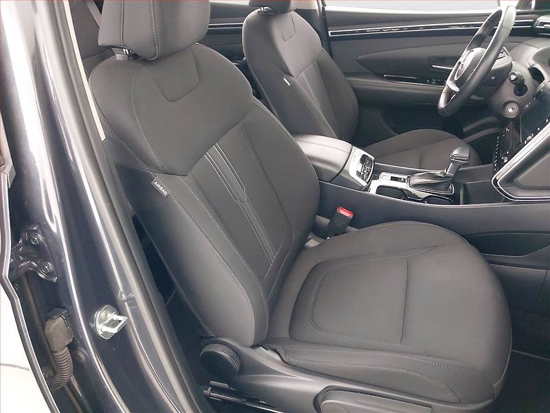 Hyundai Tucson (2022) 1.6 T-GDI 48V MHEV - fotka 9 z 20