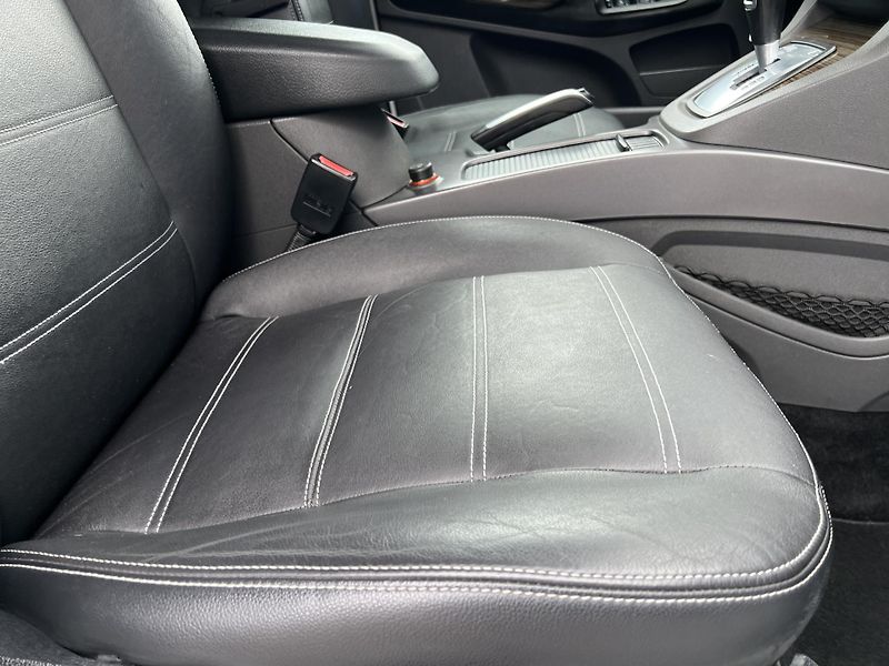 Ford C-MAX GHIA 2.0TDCi AUTOMAT TEMPOMAT - fotka 34 z 41