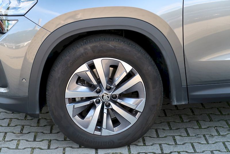 Škoda Kodiaq (2024) Exclusive Selection 2.0 TDI 4x - fotka 8 z 28