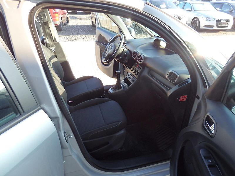 Citroën C3 Picasso 1.4i KLIMATIZACE, ESP - fotka 12 z 15