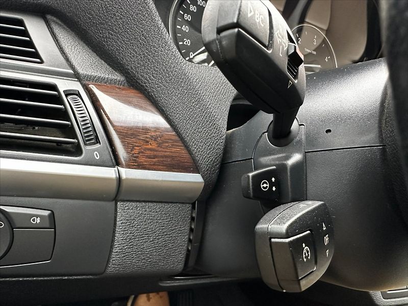 BMW X5 3,0 D 180kW xDrive - fotka 21 z 36