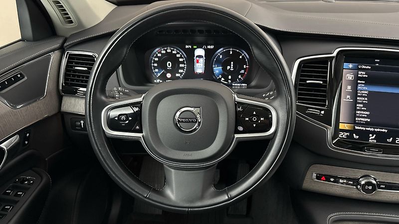 Volvo XC90 2.0 B5 AUT AWD Inscription - fotka 9 z 32