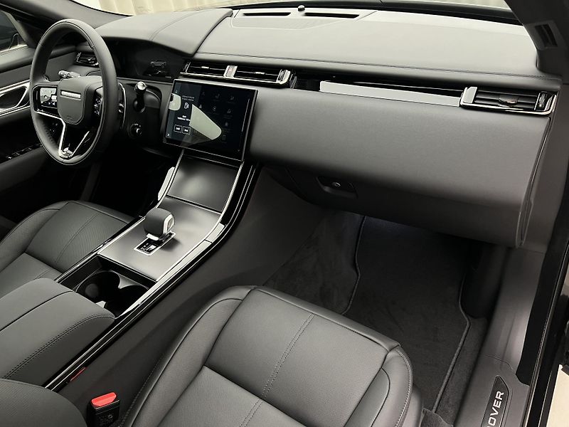 Land Rover Range Rover Velar (2026) D300 DYNAMIC SE AWD Aut - fotka 18 z 42