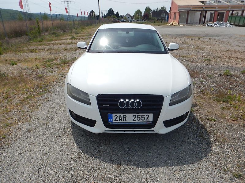 Audi A5 2.0 TDI, MANUÁL, DIGIKLIMA - fotka 3 z 29