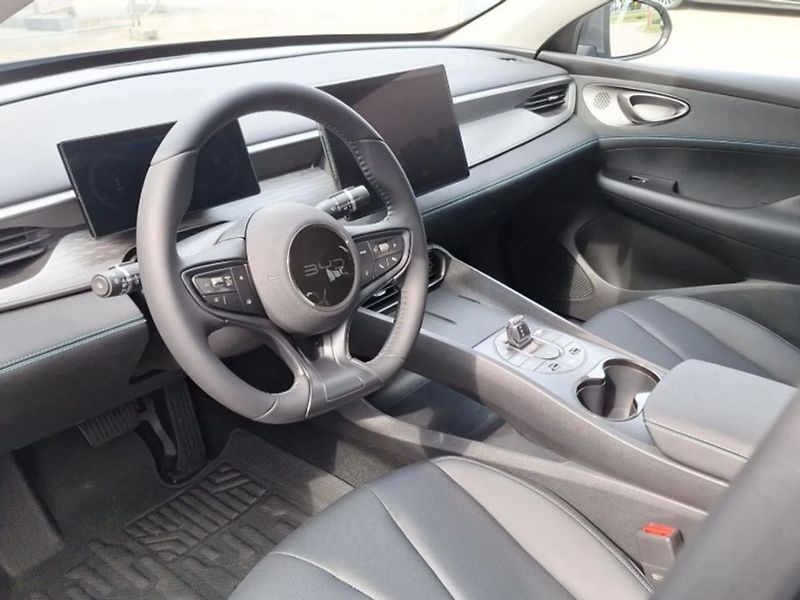 BYD Seal (2026) DM-i Comfort/Dál. Tiše. Chytře - fotka 5 z 8