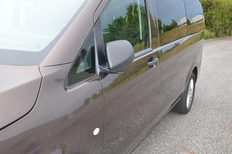 Mercedes-Benz Vito 116 CDi 7 míst, automat 7G  - fotka 30 z 41