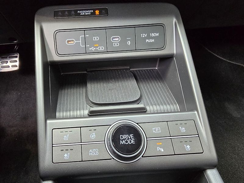 Hyundai Kona EV 64,8kWh NLine Style Premium - fotka 23 z 31