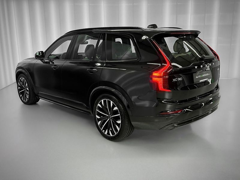 Volvo XC90 T8 AWD DARK PLUS, CHARCOAL, VZ - fotka 4 z 33