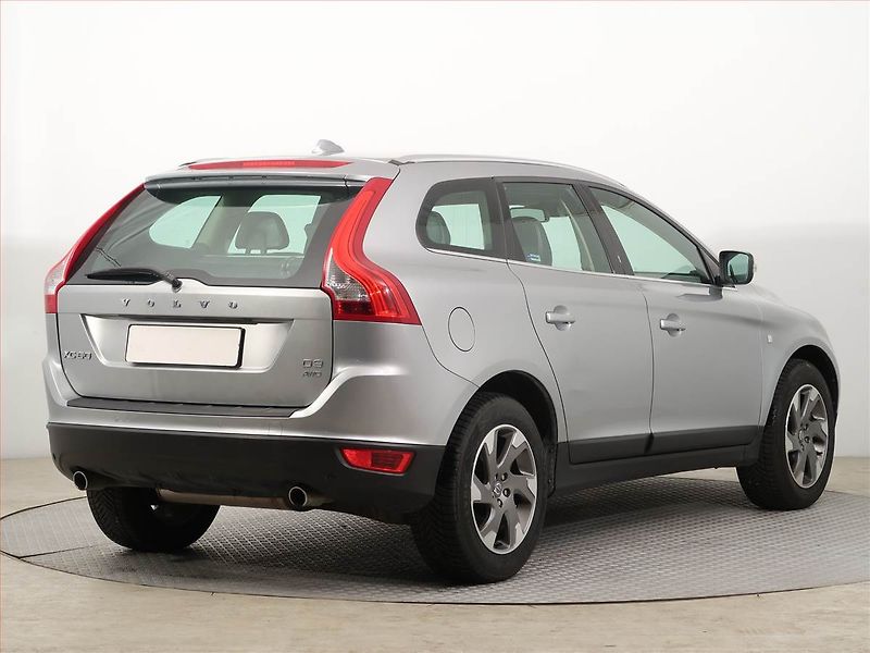 Volvo XC60 (2011) Ocean Race 2.4 D, 4X4 - fotka 5 z 14