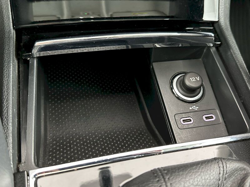 Škoda Karoq (2021) DSG 1.5TSI 110kW Style - fotka 23 z 32