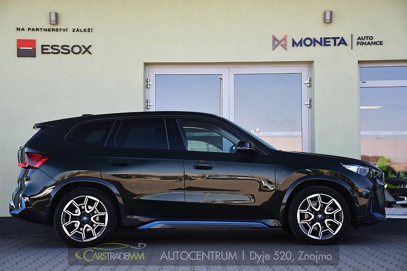 BMW iX1 xDrive30 X-LINE H/K HUD TAŽNÉ - fotka 7 z 54
