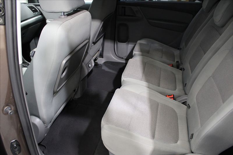 Volkswagen Sharan 2,0 TDI - fotka 13 z 29