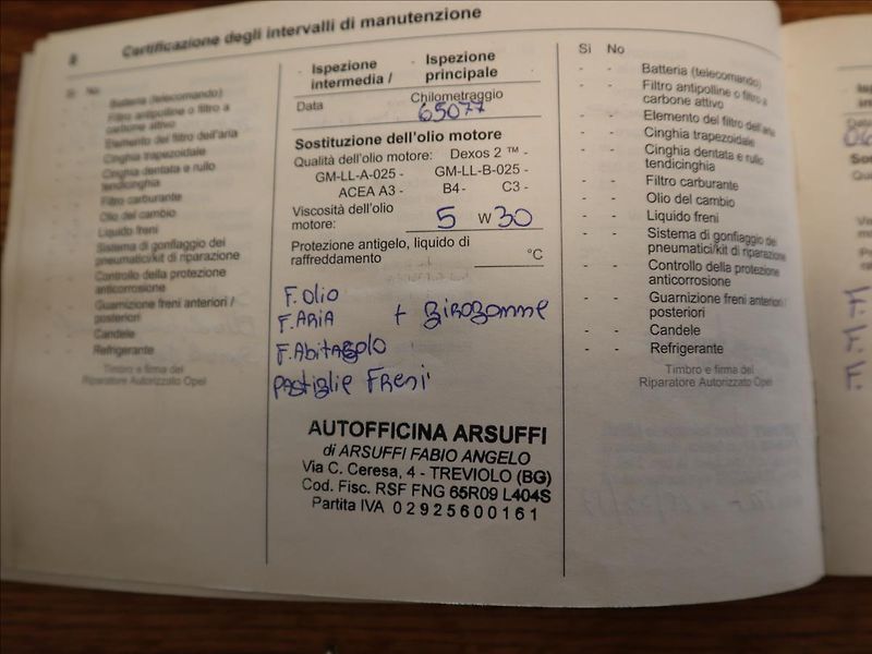 Opel Meriva 1,4 i klima, rozvody - fotka 25 z 27