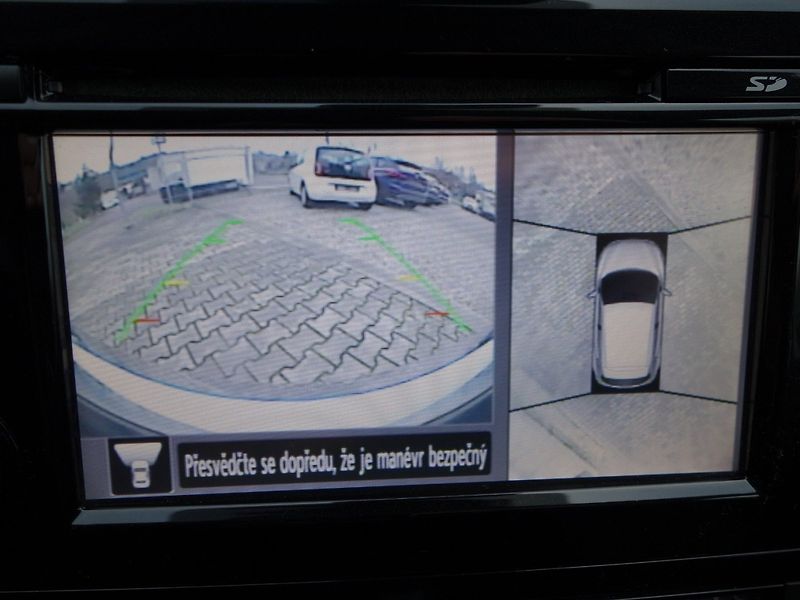 Nissan Qashqai (2017) 1.5dCi 81kW 6MAN -VÝBAVA! - fotka 16 z 42