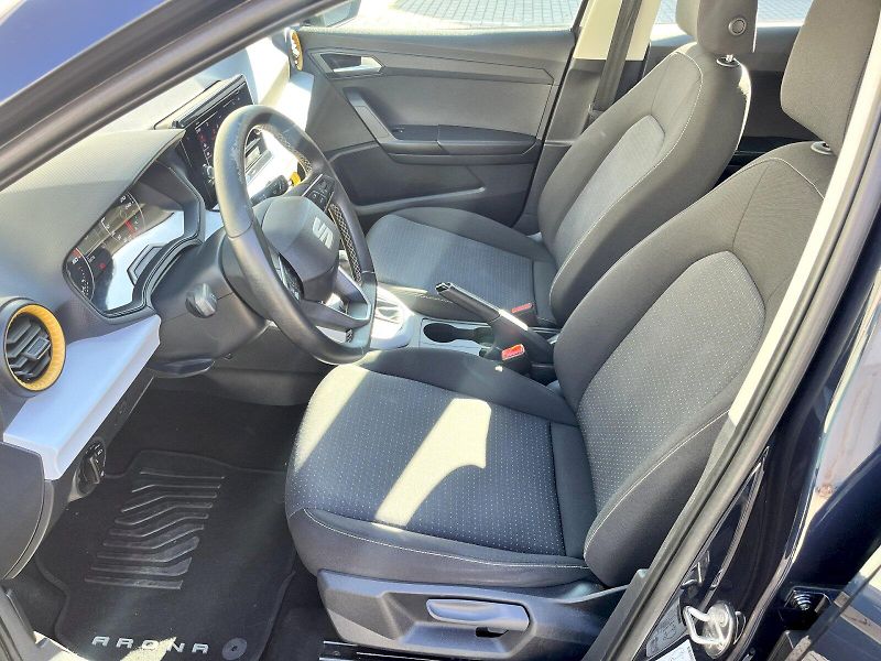 Seat Arona (2022) 1,0 TSi 81kW Style DSG7 - fotka 16 z 24