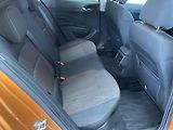 Škoda Fabia 1.0 TSi 81kW DSG ČR 1.MAJ NAVI - náhled 17