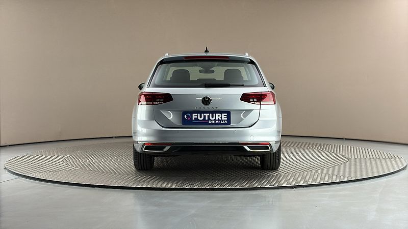 Volkswagen Passat 2.0 TDI DSG Elegance Variant - fotka 5 z 26