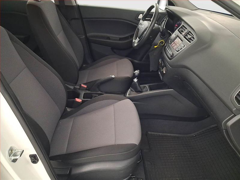 Hyundai i20 (2019) 1.2, ČR,1.maj, Serv.kniha - fotka 9 z 17