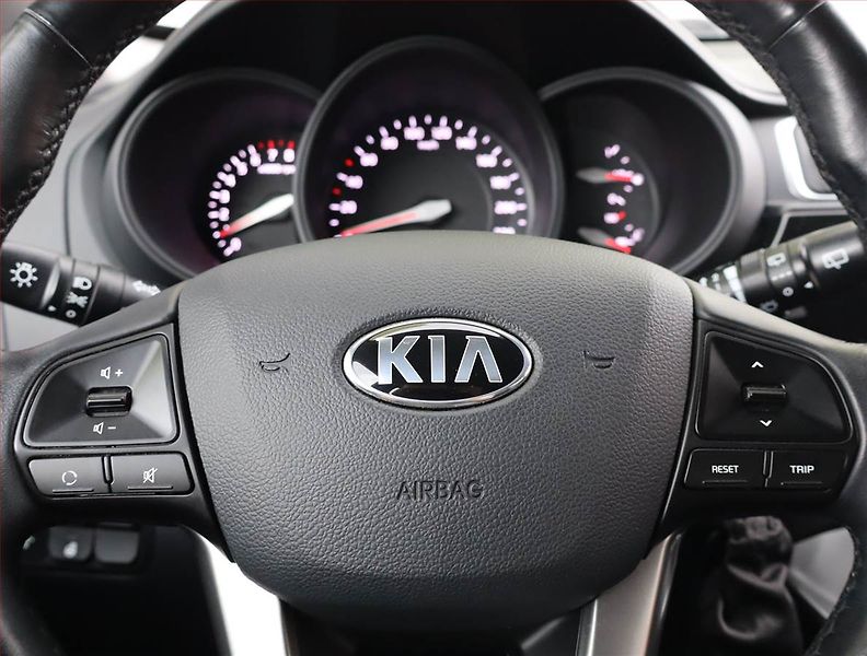 Kia Rio (2016) 1.25 CVVT, Serv.kniha - fotka 16 z 16
