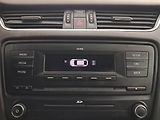Škoda Octavia (2013) 1.6 TDI, Tempomat - náhled 18