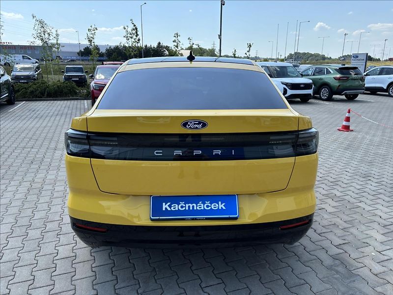 Ford Capri 0,0 Premium 79kWh AWD Panorama - fotka 3 z 42