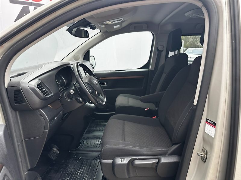 Toyota ProAce 2,0 D-4D 130kW-8AT-L1-CZ-DPH! - fotka 9 z 48