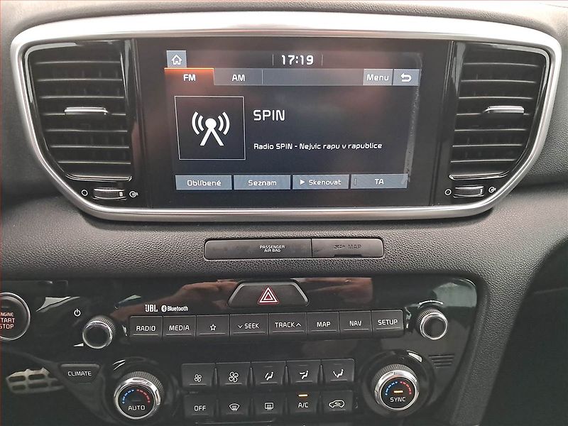 Kia Sportage (2018) GT Line 1.6 T-GDI, 4X4 - fotka 12 z 18