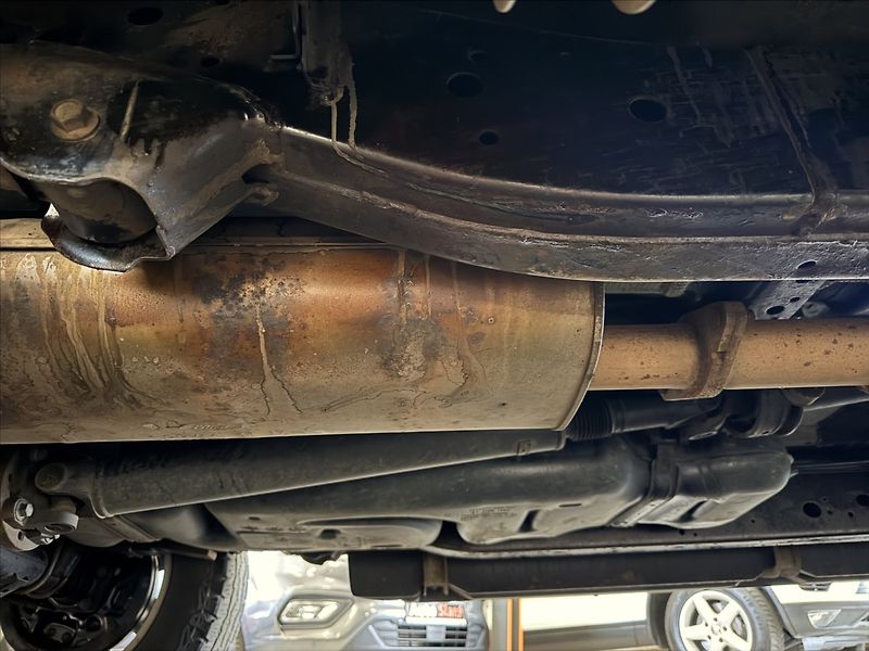 Ford Ranger 3,2 Wildtrak,manuál,po servisu - fotka 29 z 36