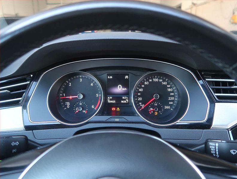 Volkswagen Passat (2019) 2.0 TDI, Kůže, Navi, Tempomat - fotka 11 z 19