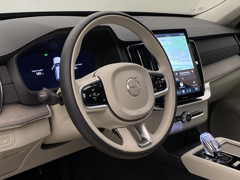 Volvo XC90 T8 AWD RECHARGE BRIGHT PLUS 7m - fotka 19 z 67