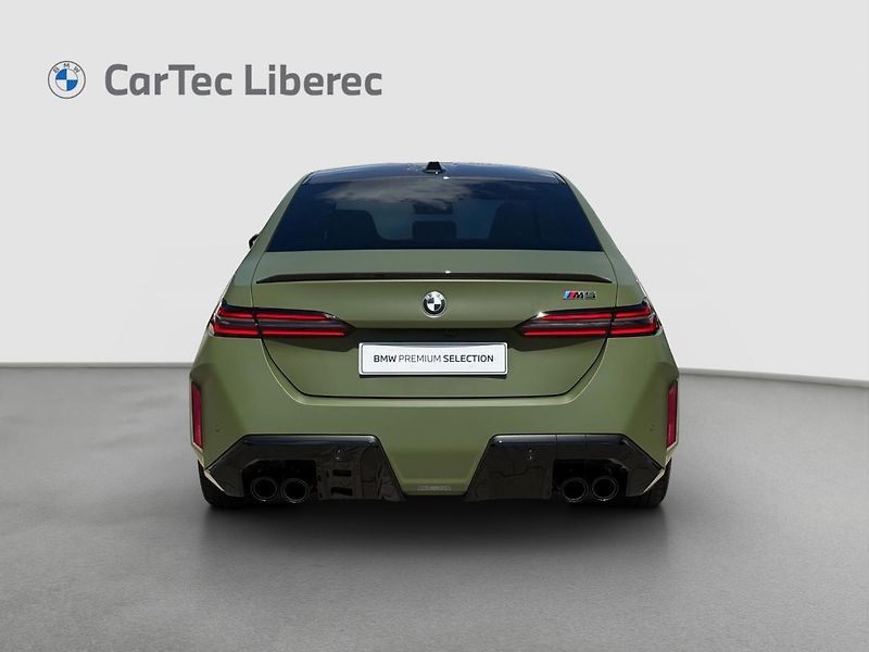 BMW M5 - fotka 20 z 23